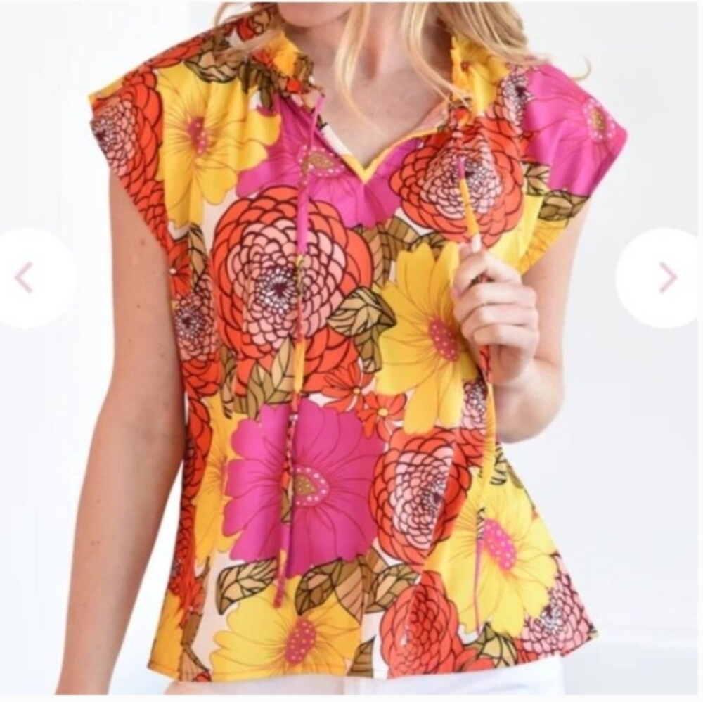 NWOT THML Brighten My Day Sleeveless Multicolor Floral Top Blouse